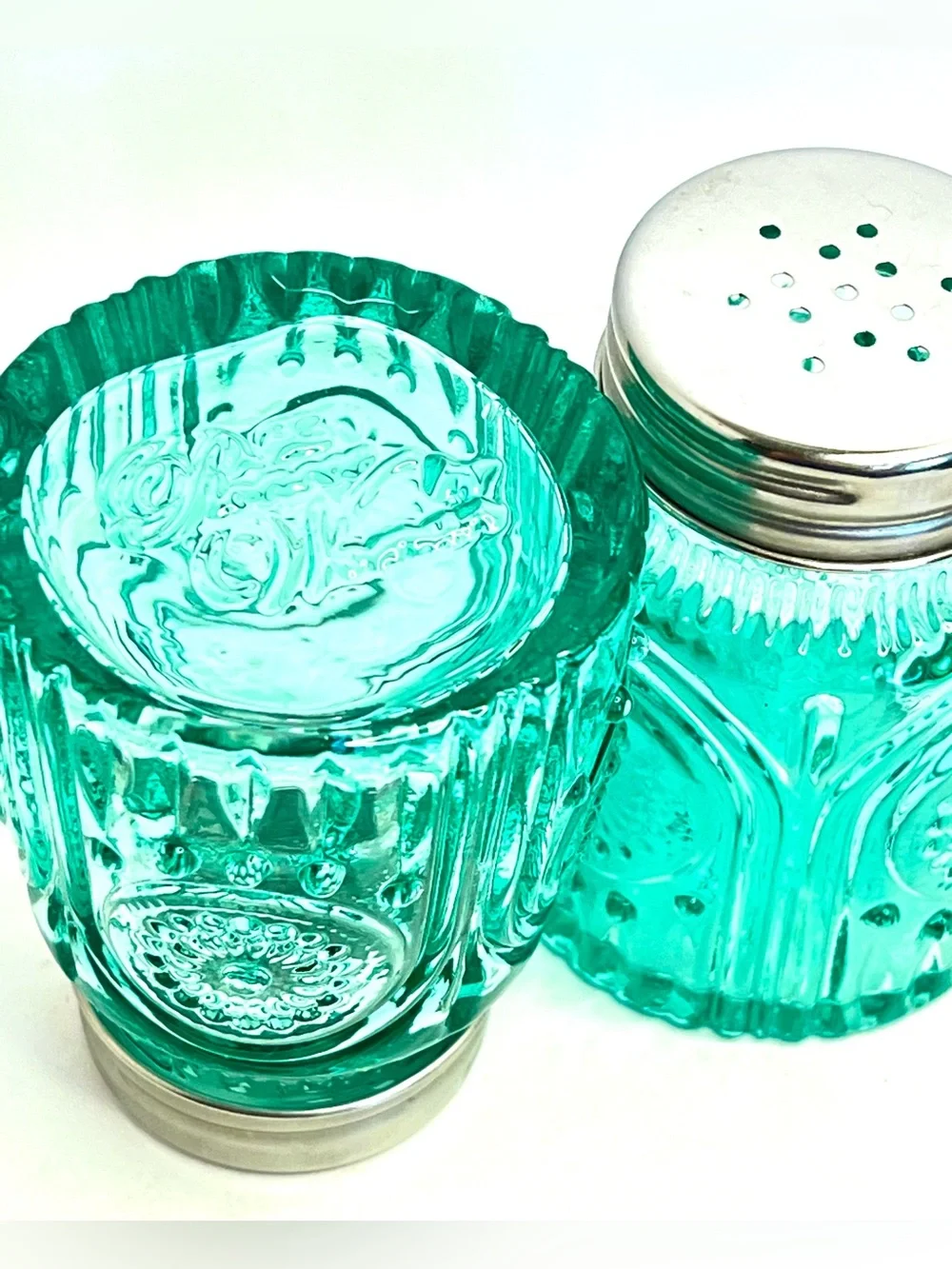Pioneer Woman Adeline Teal Glass Salt and Pepper Shaker Set Turquoise Embossed